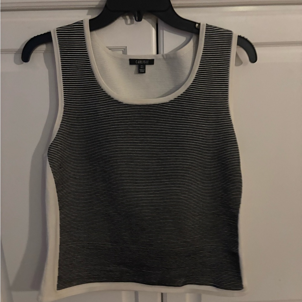 Carlisle Black‎  white silk cotton sleeveless top. Size large